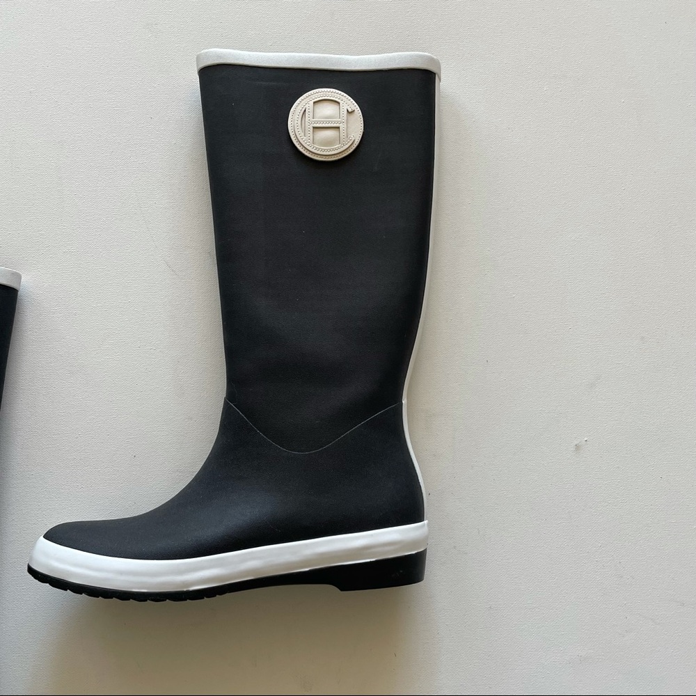 Cole Haan Air Devyn rain boots size 7 - Picture 4 of 9